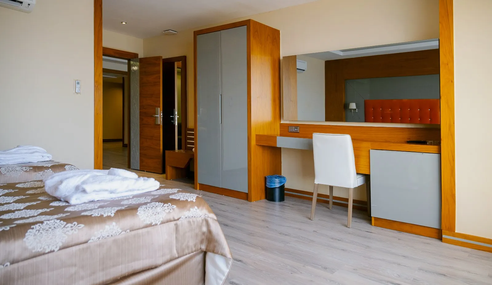 Bera Alanya Otel — Grand Suit (Balkonsuz)