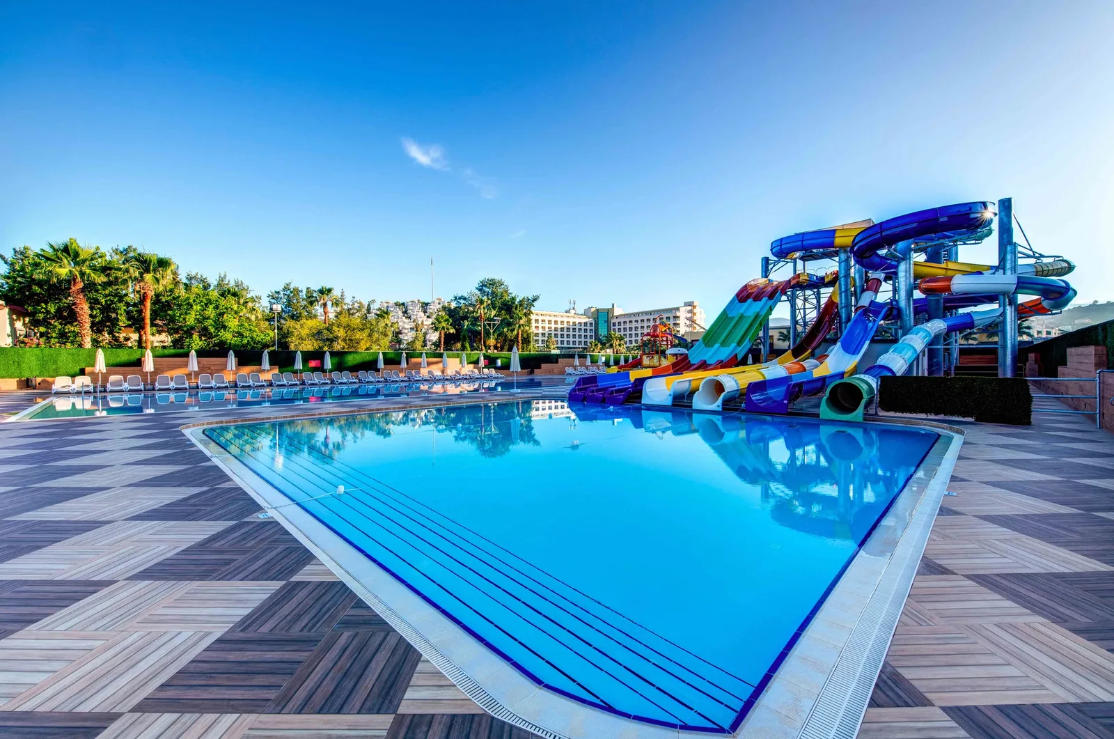 Men's and Family Pool